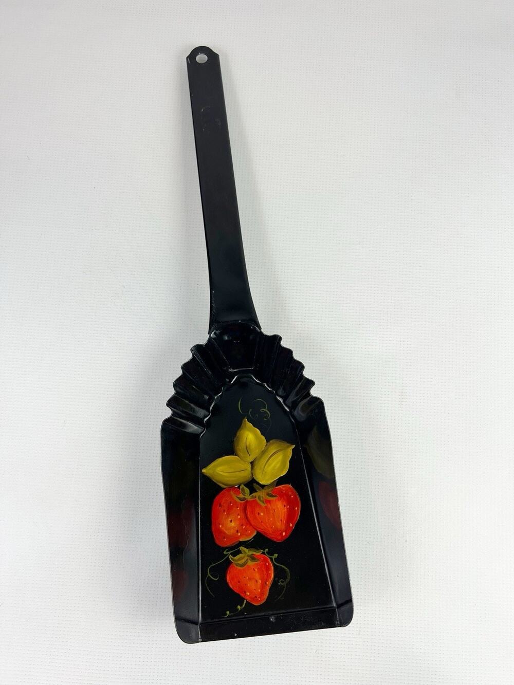 Black Metal Fireplace Ash Shovel Scoop Hanging Hand Painted Strawberries Tole